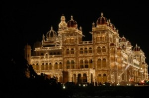 palais-de-Mysore-illuminé