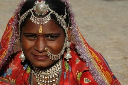 femme_aux_bijoux_Rajasthan