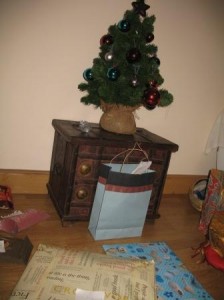 sapin_de_Noël_avec_ses_cadeaux