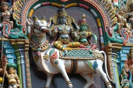Shiva_et_Parvati_sur_le_nandi_Madurai