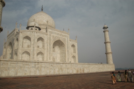 Taj_Mahal_de_cote