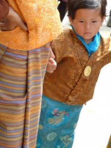 Petite_fille_dans_ses_plus_beaux_habits_Bhoutan